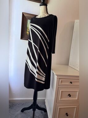 Chico's Black and White Graphic Midi Dress